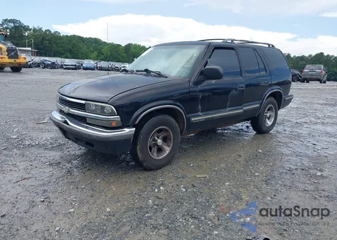 1998 Chevrolet Blazer Ls z USA, uszkodzony, nr VIN 1GNCS13W8W2119822